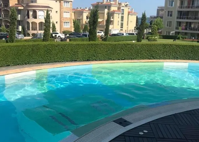 Appartement тристаен в затворен комплекс