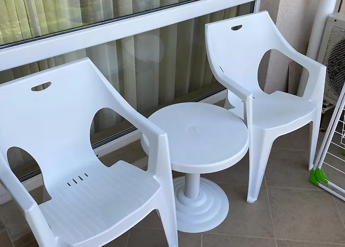 Appartement тристаен в затворен комплекс *