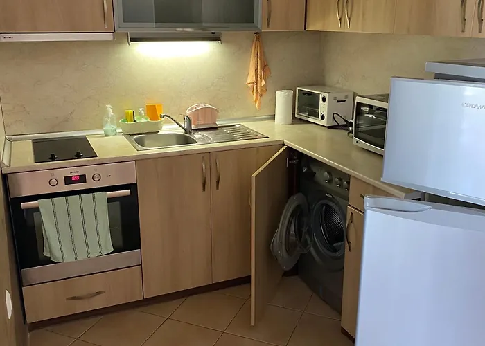 Appartement тристаен в затворен комплекс