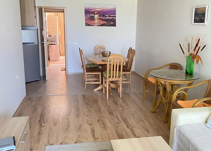 тристаен в затворен комплекс Appartement